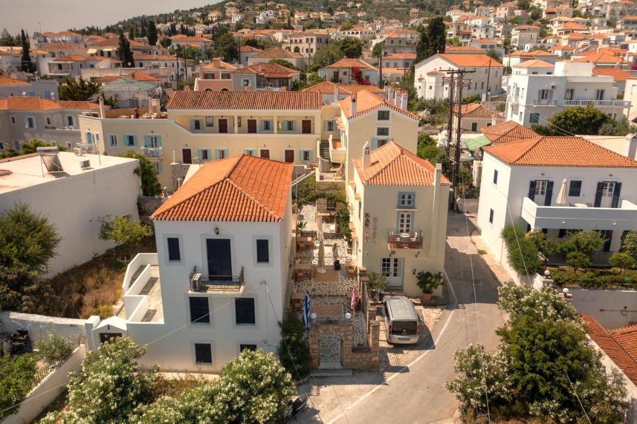 Kastro Hotel Spétses Exteriör bild