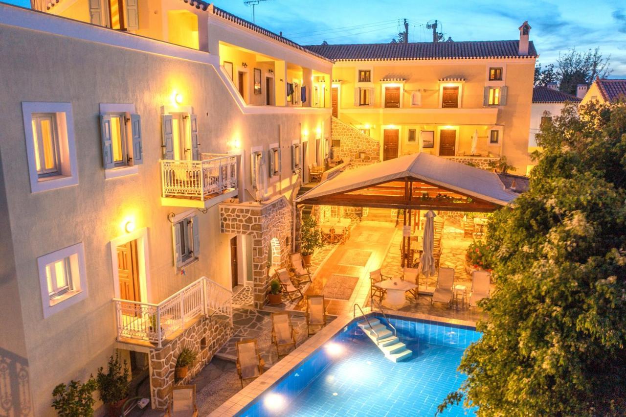 Kastro Hotel Spétses Exteriör bild