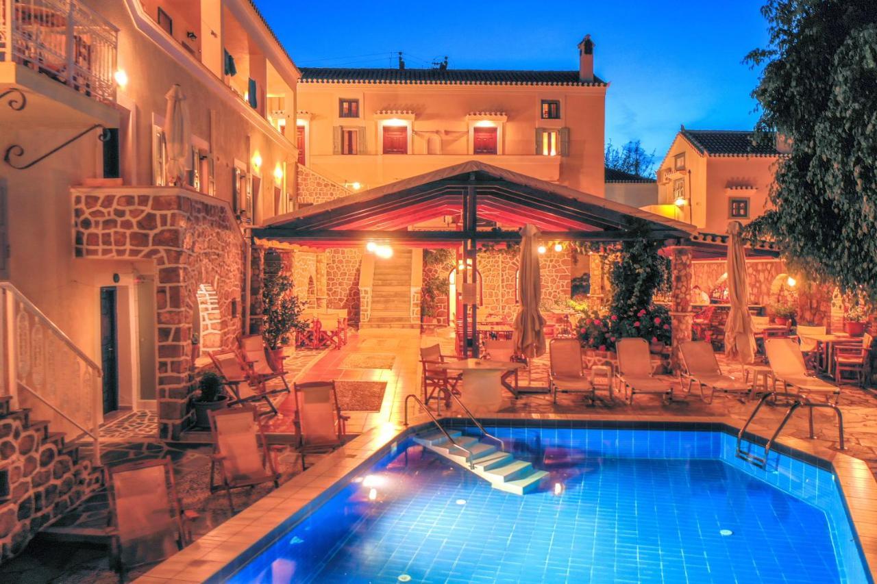 Kastro Hotel Spétses Exteriör bild